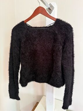 NWT Mudd Cropped Fuzzy Sweater